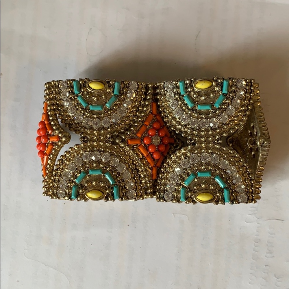 Shiny bracelet